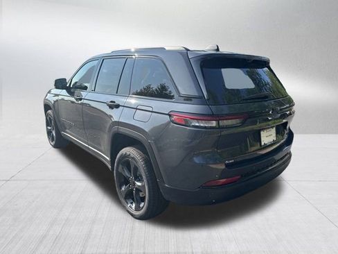 New 2025 Jeep Grand Cherokee Limited w/ Luxury Tech Group II image 7