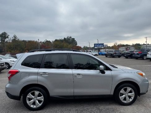 Used 2015 Subaru Forester 2.5i Limited image 4