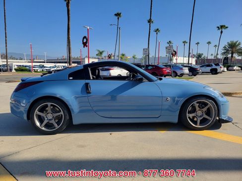 Used 2006 Nissan 350Z Touring w/ (K96) Aerodynamics Pkg image 3