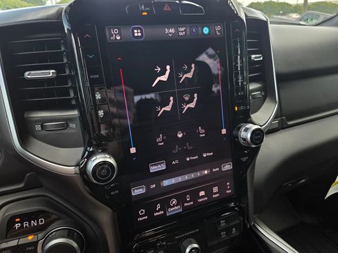 New 2026 RAM 1500 Big Horn AWD/4WD image 7