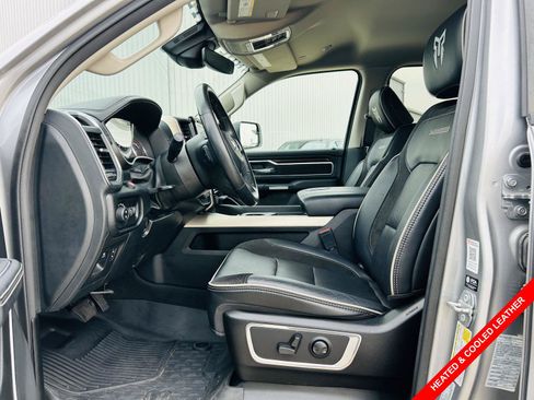 Used 2022 RAM 1500 Laramie AWD/4WD image 3