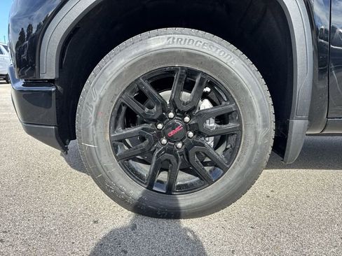 New 2026 GMC Sierra 1500 Elevation image 10
