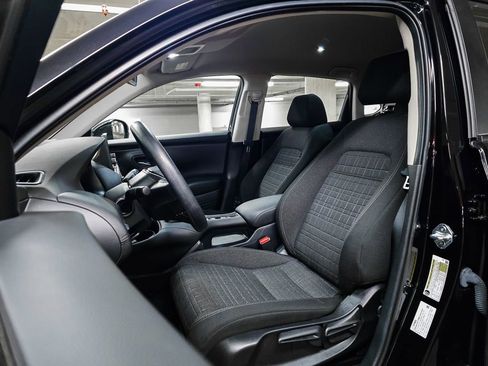 Used 2025 Honda HR-V LX image 18