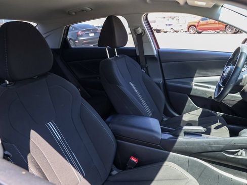 Used 2023 Hyundai Elantra SEL FWD image 20