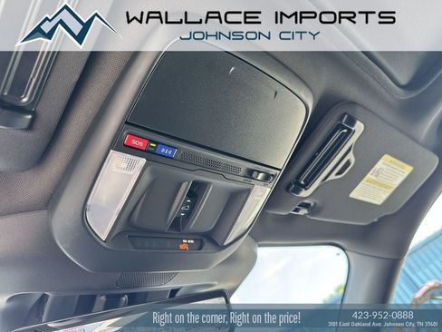 Used 2025 Subaru Forester Touring AWD/4WD image 16
