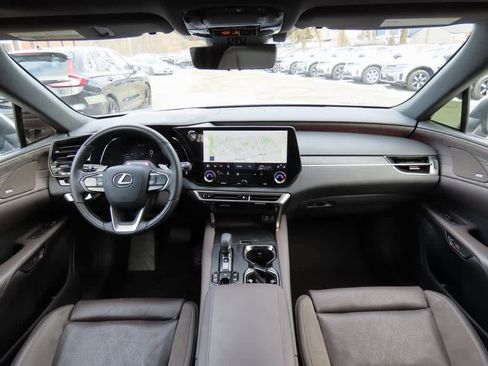 Used 2025 Lexus RX 450h Luxury image 19