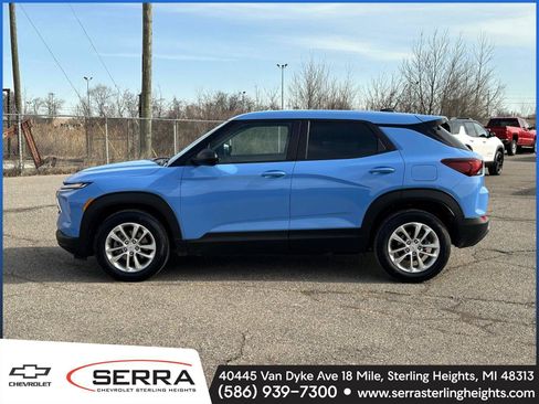 Certified 2024 Chevrolet TrailBlazer LS w/ LS Convenience Package image 2