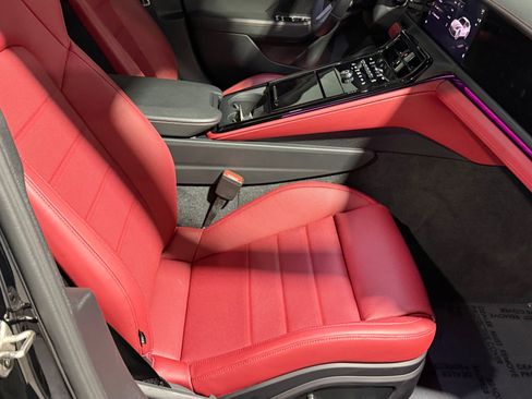 Used 2025 Porsche Panamera 4 image 76