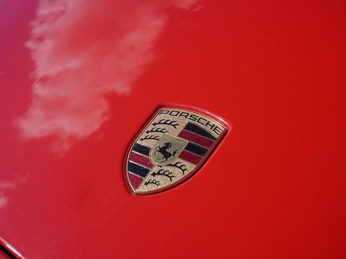 Used 2018 Porsche 911 GT3 RWD image 15