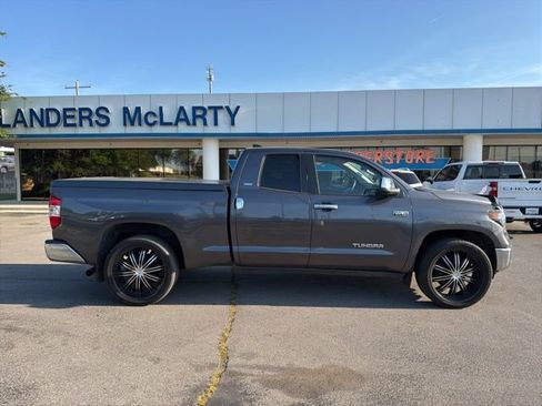 Used 2021 Toyota Tundra SR5 w/ SR5 Upgrade Package RWD image 2