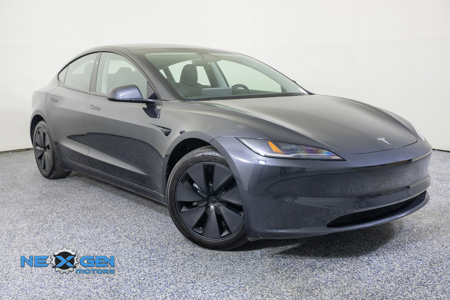 Used 2025 Tesla Model 3 Long Range AWD/4WD image 1