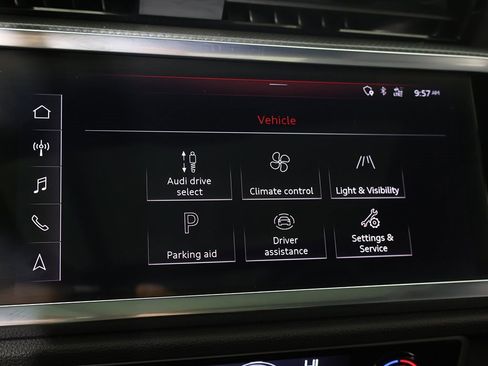 Used 2020 Audi Q3 2.0T Premium Plus w/ Premium Plus Package image 50