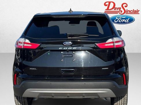 Used 2024 Ford Edge SEL w/ Convenience Package image 8