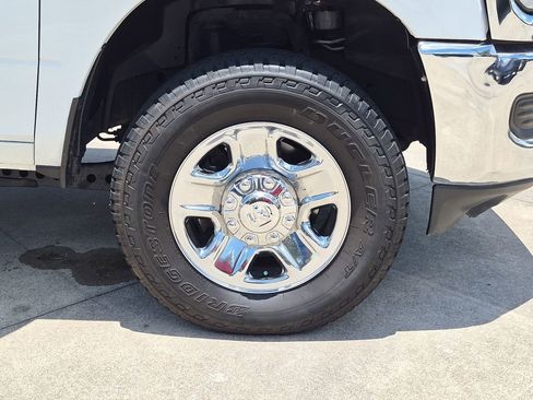 Used 2024 RAM 2500 Tradesman w/ Chrome Appearance Group AWD/4WD image 26