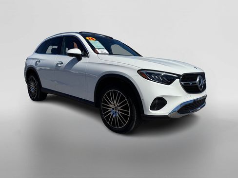 Certified 2026 Mercedes-Benz GLC 300 image 7