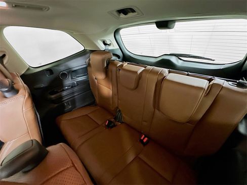 Used 2022 Subaru Ascent Touring image 4