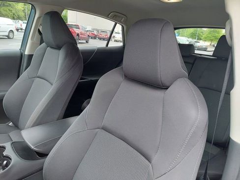 Used 2024 Toyota Venza LE AWD/4WD image 17