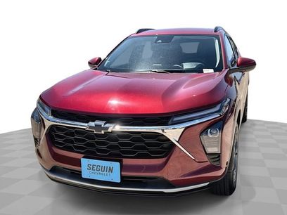 Used 2025 Chevrolet Trax LT w/ Driver Confidence Package