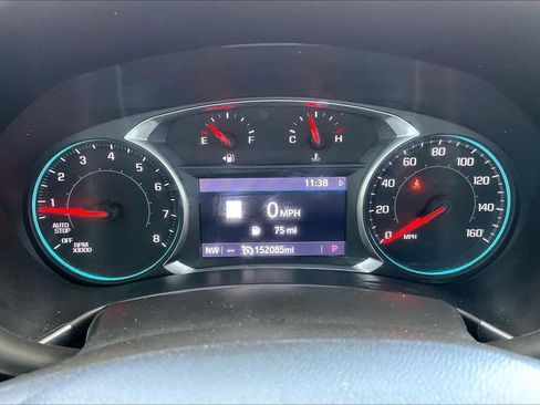 Used 2019 Chevrolet Equinox LT FWD image 24