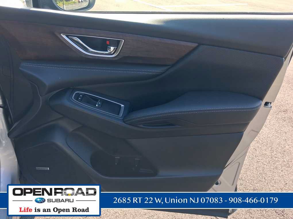 Used 2023 Subaru Ascent Touring AWD/4WD image 16