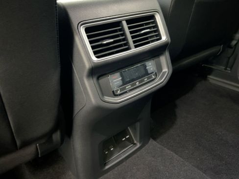 New 2026 Volkswagen Atlas SEL image 32