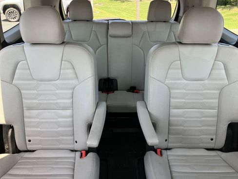 Used 2023 Kia Telluride SX Prestige AWD/4WD image 40