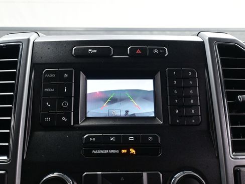 Used 2018 Ford F150 XLT image 17