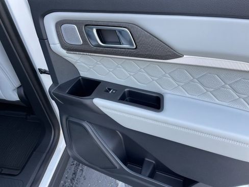 New 2026 Ford Explorer Platinum image 56