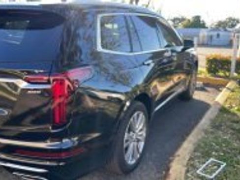 Used 2024 Cadillac XT6 Premium Luxury w/ Technology Package image 3