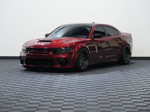 Used 2023 Dodge Charger SRT Hellcat RWD image 3