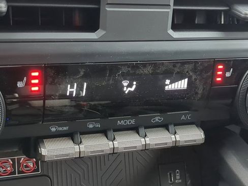 Used 2025 Toyota Tacoma SR5 image 13