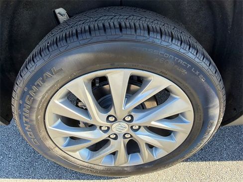 Used 2025 Buick Enclave Preferred image 17