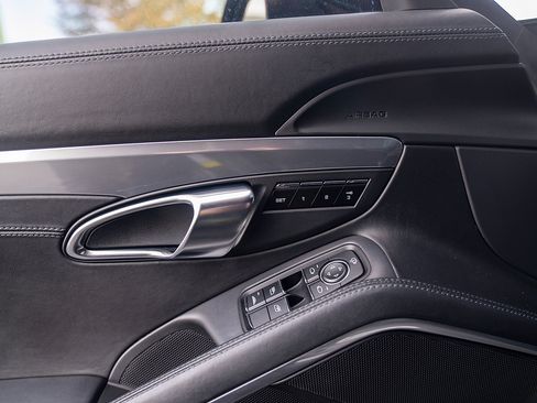 Used 2013 Porsche 911 Carrera S image 18