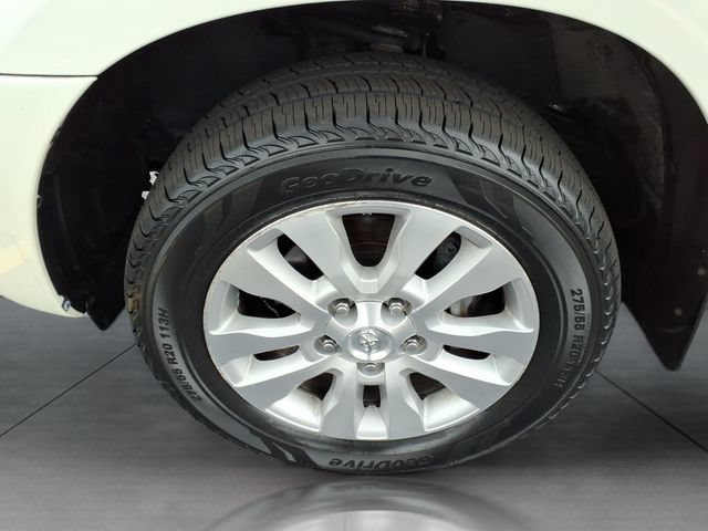 Used 2019 Toyota Sequoia Platinum AWD/4WD image 29