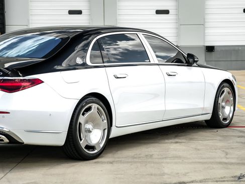 Used 2024 Mercedes-Benz Maybach S 580 4MATIC image 20