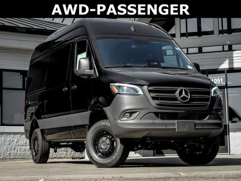 Used 2025 Mercedes-Benz Sprinter 2500 image 1