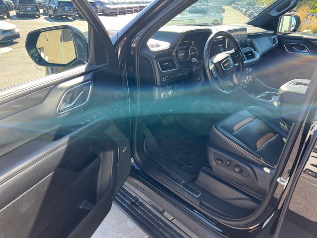 Used 2021 GMC Yukon XL AT4 w/ AT4 Premium Plus Package AWD/4WD image 15