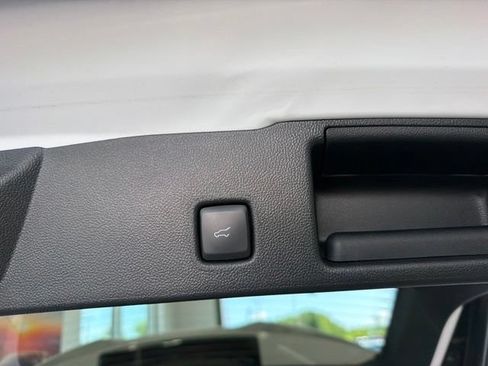 Certified 2023 Ford Escape ST-Line Select w/ Tech Pack #2 AWD/4WD image 9