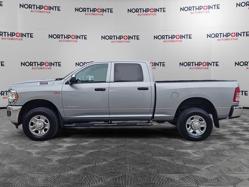 Used 2022 RAM 2500 Tradesman w/ Chrome Appearance Group AWD/4WD image 3