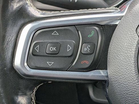 Used 2020 Jeep Wrangler Unlimited Sahara w/ Cold Weather Group AWD/4WD image 12