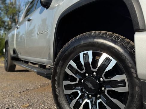 Used 2022 Chevrolet Silverado 3500 High Country w/ Technology Package AWD/4WD image 50