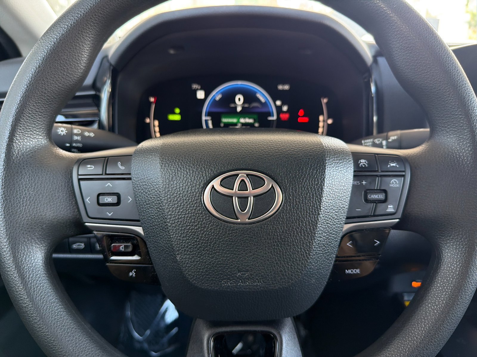 Used 2025 Toyota Camry LE FWD image 20