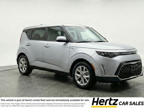 Used 2025 Kia Soul LX w/ LX Technology Package image 1