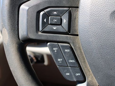 Used 2018 Ford F150 XLT image 25