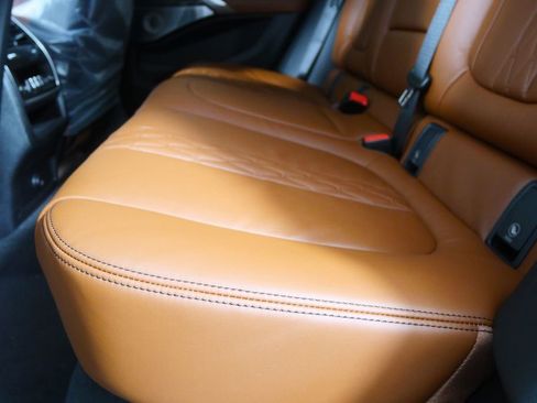 Used 2026 BMW X6 M60i image 15