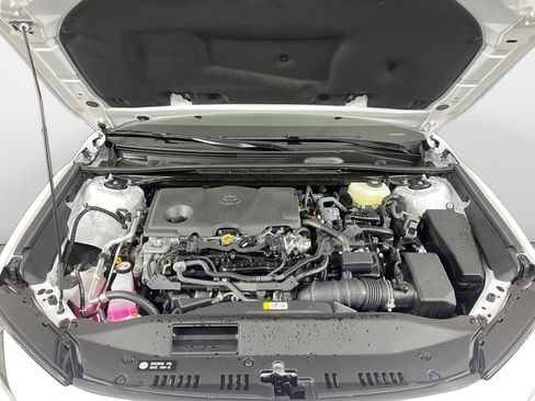 Used 2025 Toyota Camry SE image 16