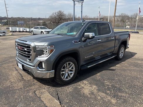 Used 2021 GMC Sierra 1500 SLT w/ SLT Premium Plus Package image 3