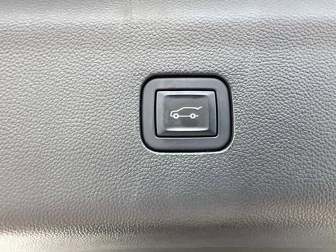 Used 2022 Buick Enclave Essence w/ LPO, Floor Liner Package image 12