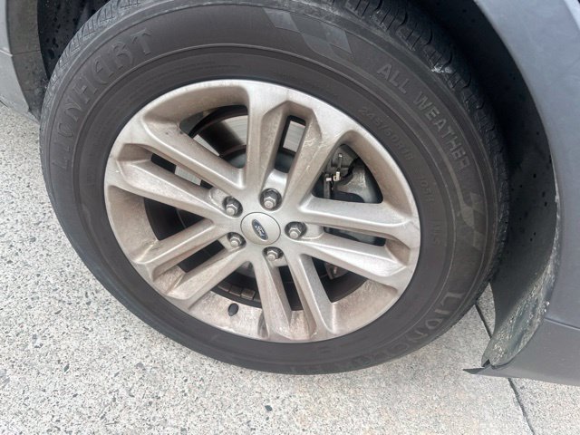 Used 2015 Ford Explorer XLT w/ Equipment Group 202B FWD image 26