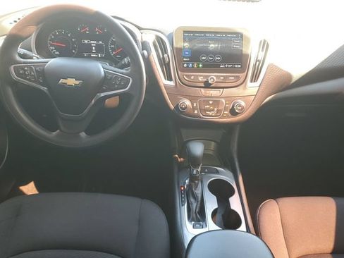 Used 2023 Chevrolet Malibu LS FWD image 10